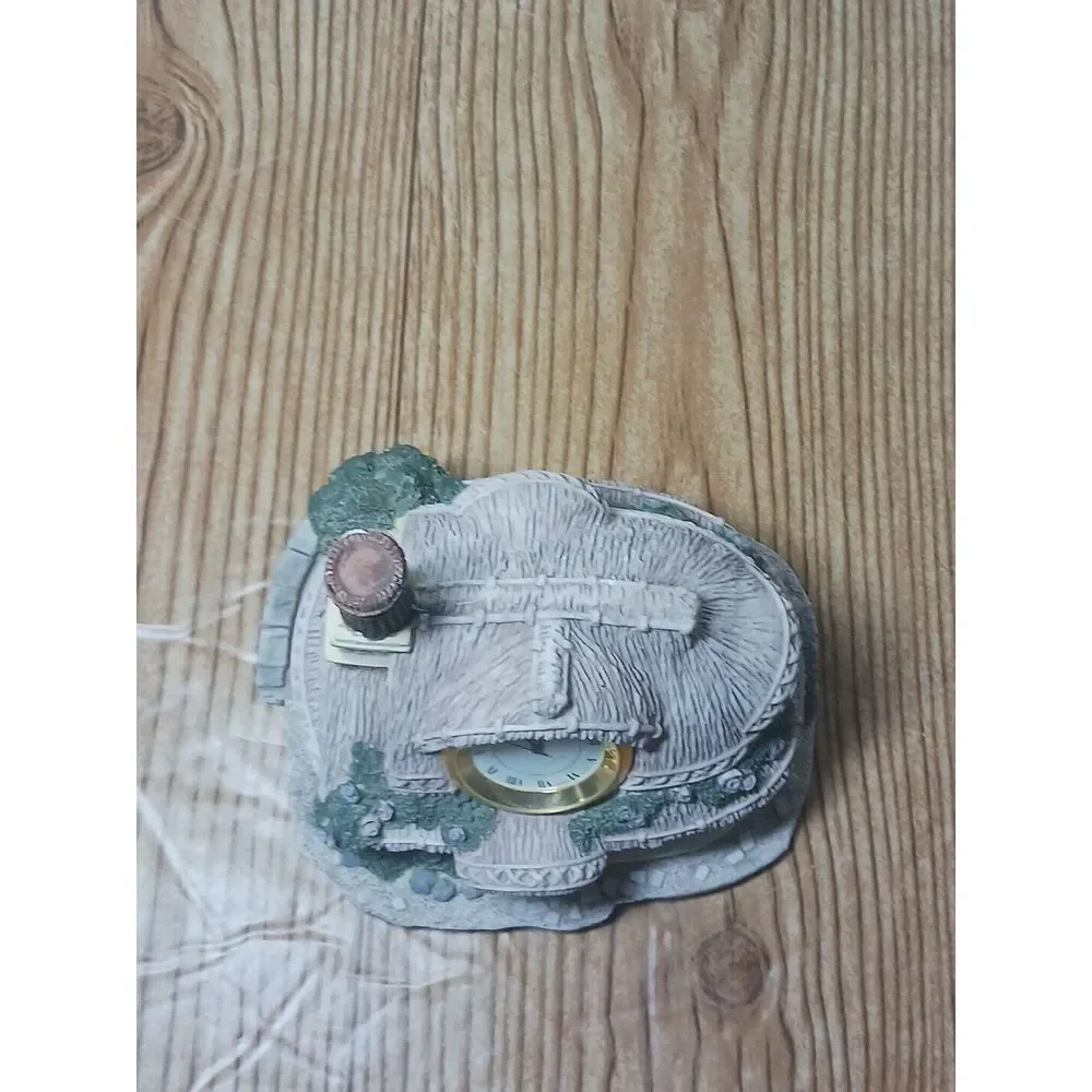 Vintage Cottage‎ Clock Miniature Decorative Timepiece Rustic Home Decor